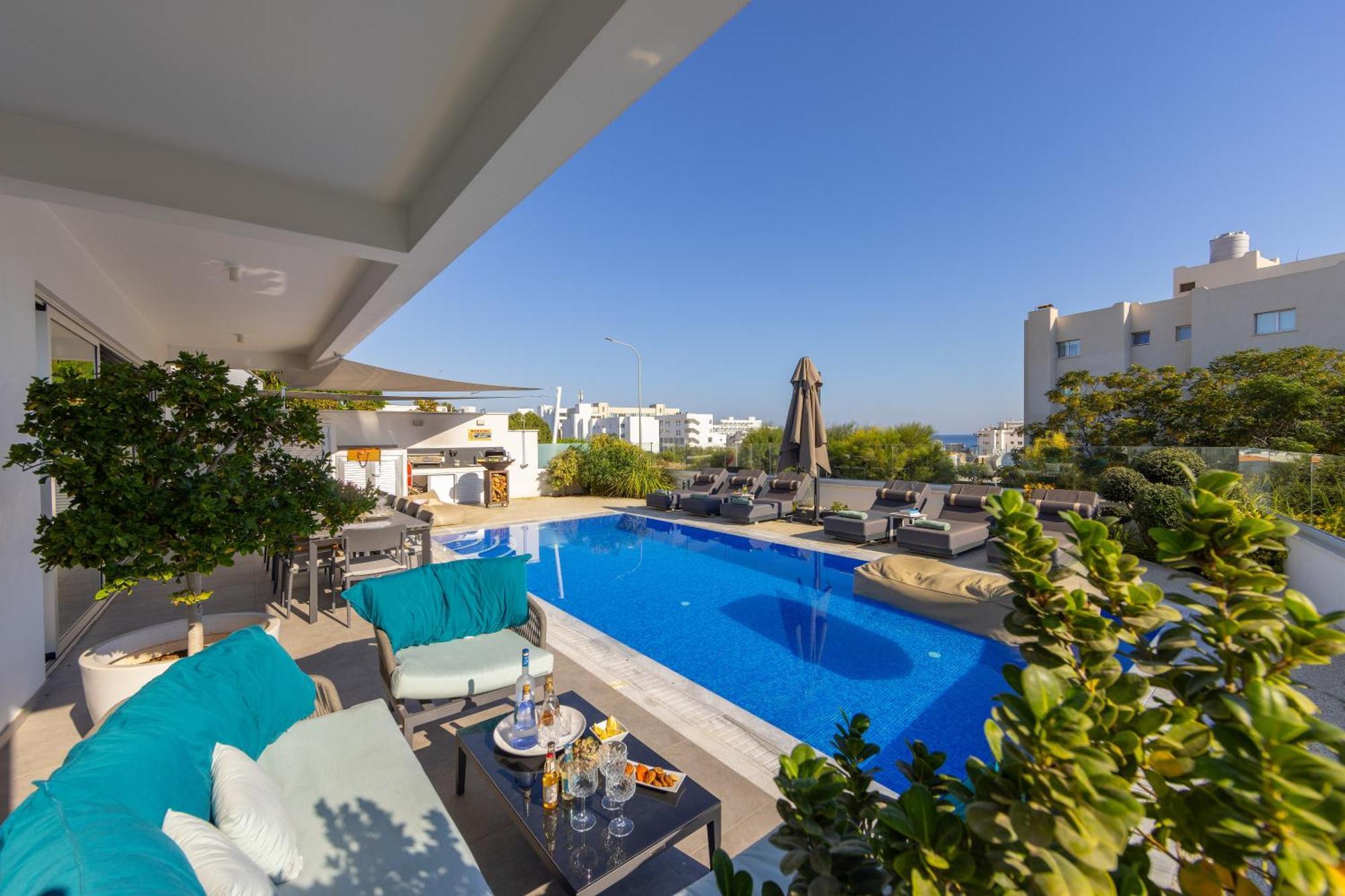 Fig Tree Bay Residences 6 *